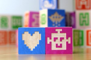 Glyfyx Bitblox Heart Robots - 960x636